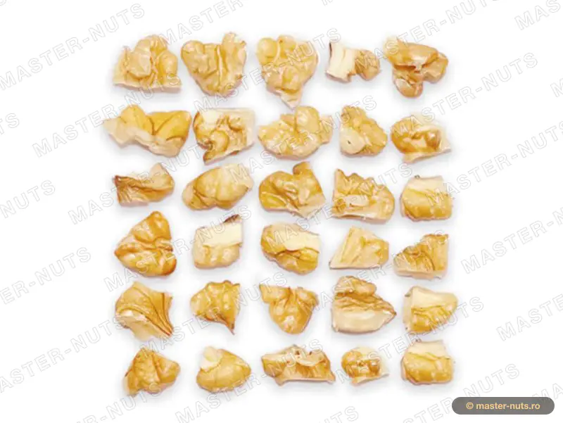 Small pieces – walnut kernels